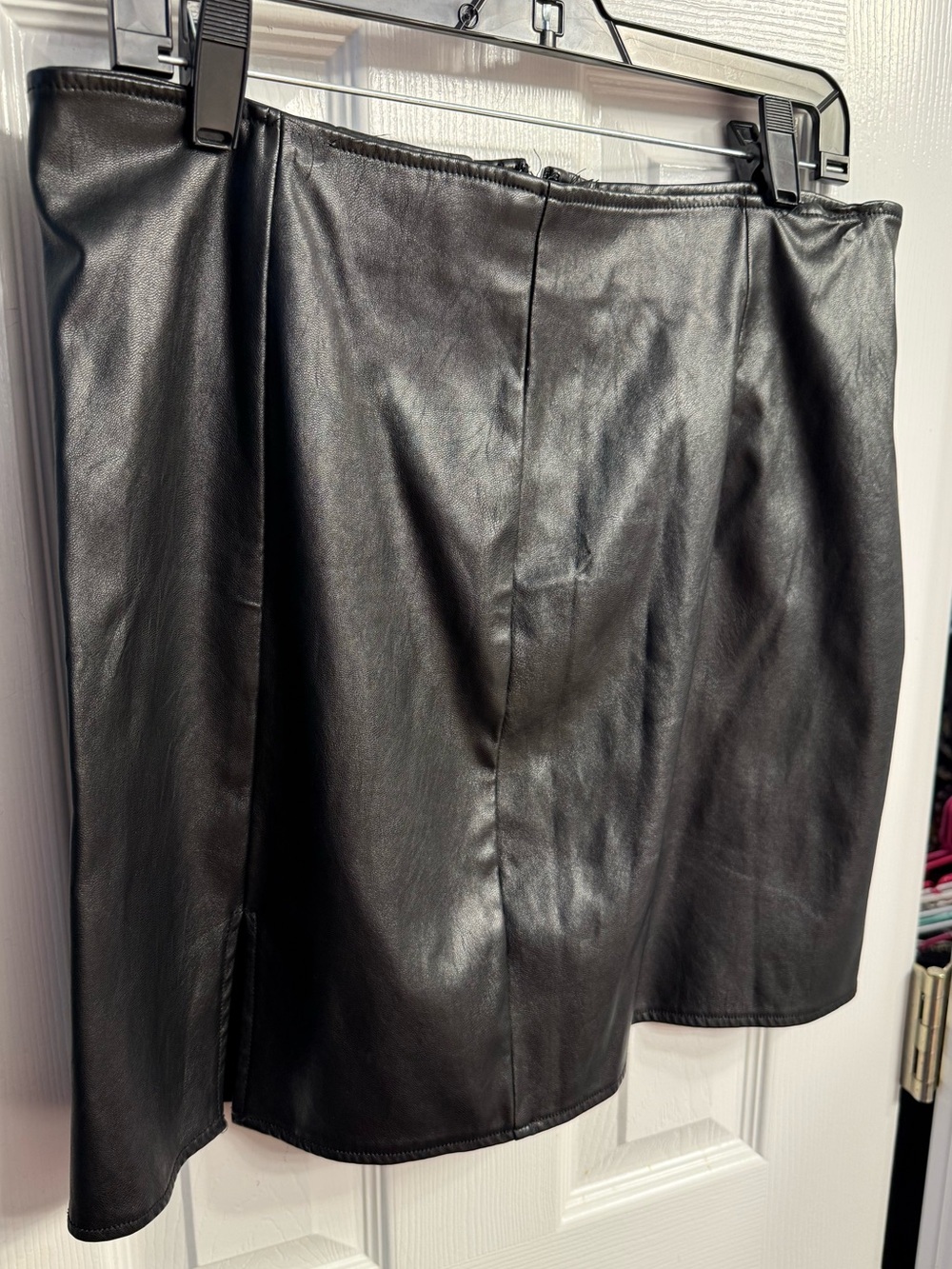 SHEIN Black Faux Leather Mini Skirt